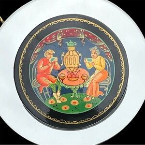 VINTAGE Wood lacquered Russian brooch/pin